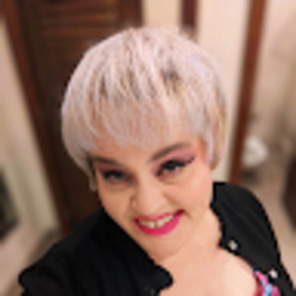 Meet your Posher, Anastasia - Picture 1 of 1